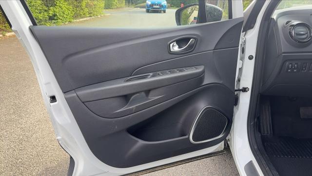 Renault Captur image 1