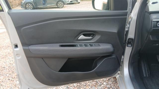 Dacia Sandero image 9