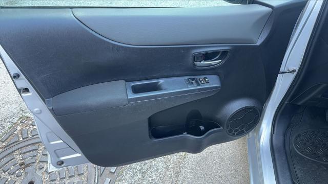 Toyota Yaris image 2