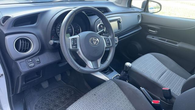 Toyota Yaris image 9