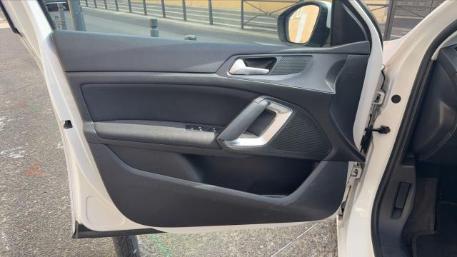 Peugeot 308 Sw image 1