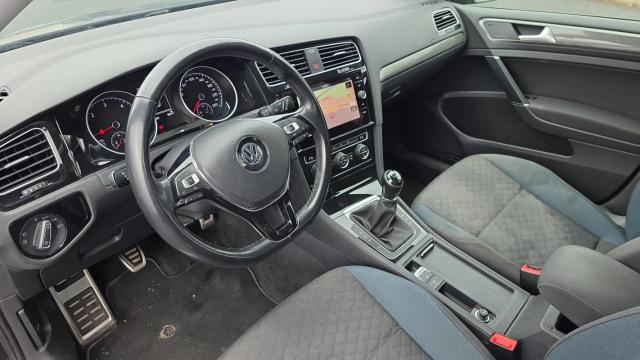 Volkswagen Golf image 5