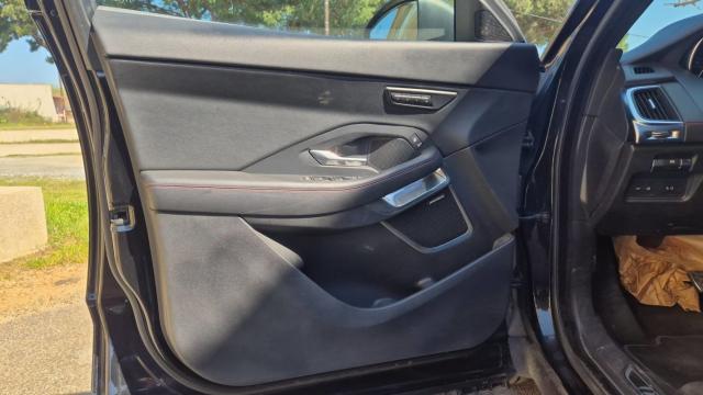 Jaguar E-Pace image 4