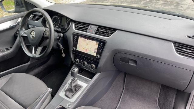 Skoda Octavia image 1