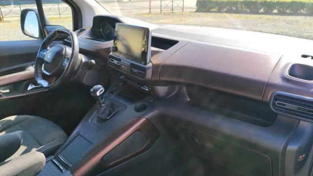 Peugeot Rifter image 6