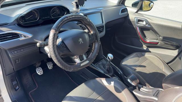 Peugeot 2008 image 1