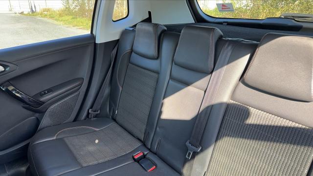 Peugeot 2008 image 3