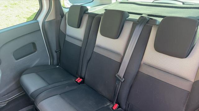 Renault Kangoo image 7