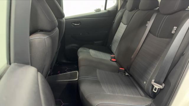 Nissan Leaf image 6
