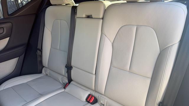 Volvo Xc40 image 8
