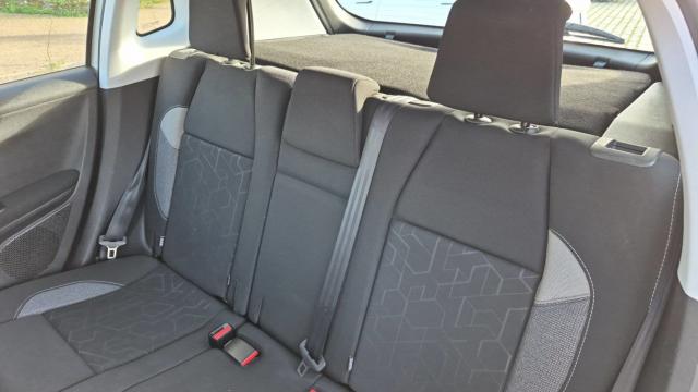 Peugeot 2008 image 3
