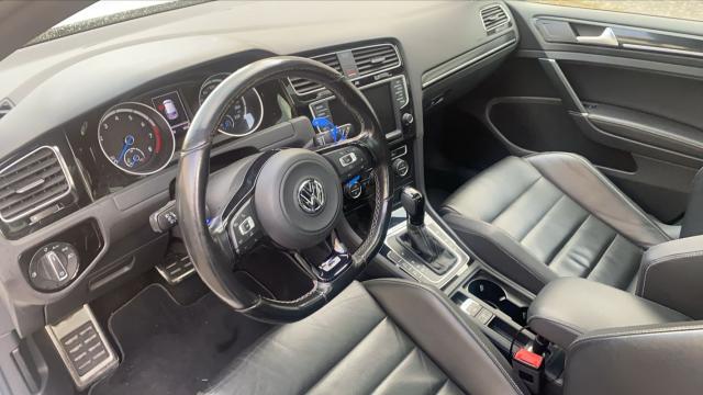Volkswagen Golf image 8