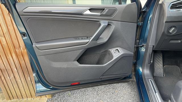 Volkswagen Tiguan image 9