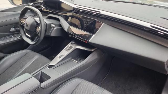 Peugeot 308 image 1