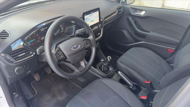 Ford Fiesta image 2