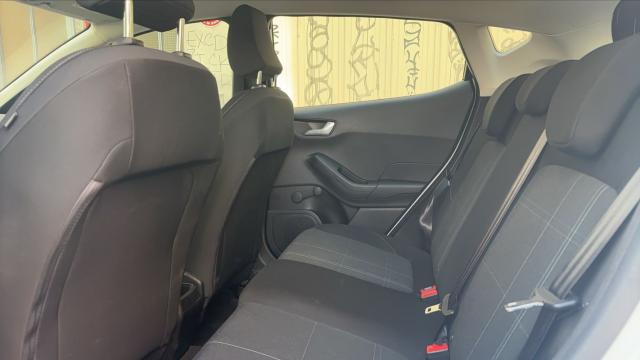 Ford Fiesta image 8