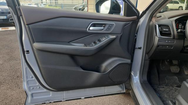 Nissan X-Trail image 1