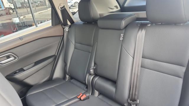 Nissan X-Trail image 7
