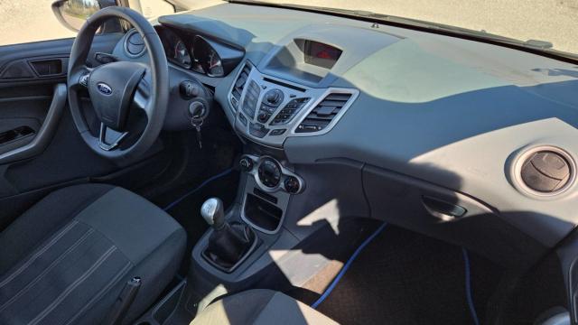 Ford Fiesta image 6
