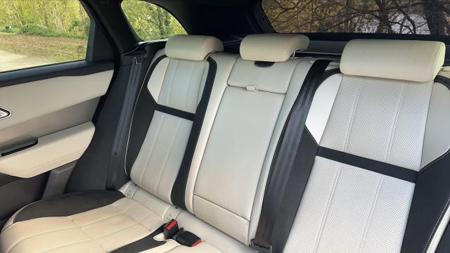 Land Rover Range Rover Velar image 9