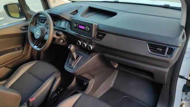 Nissan Townstar image 4