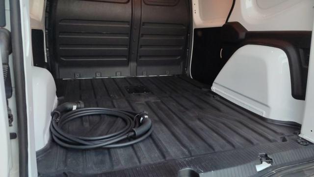 Nissan Townstar image 3