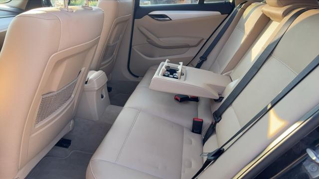 Bmw X1 image 1