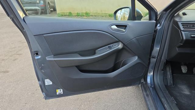 Renault Clio image 1