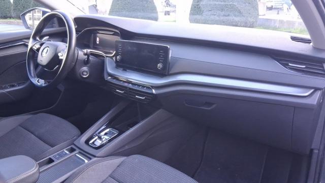 Skoda Octavia image 8