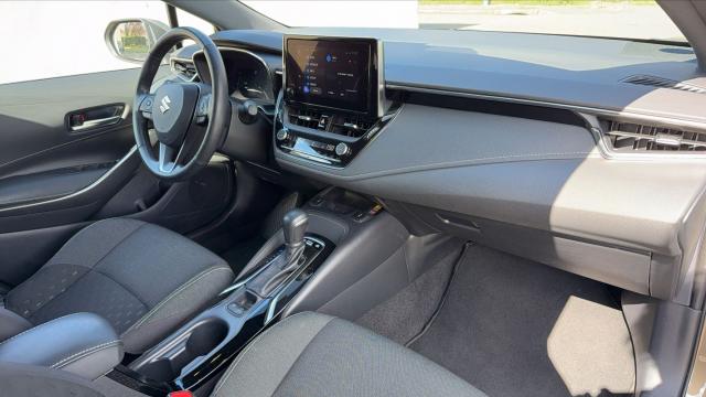 Suzuki Swace image 5