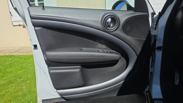 Mini Countryman image 7