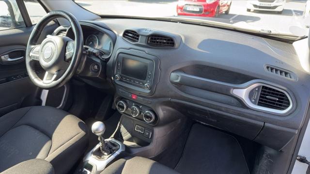 Jeep Renegade image 4