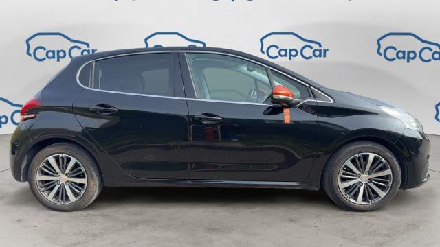 Peugeot 208 image 1