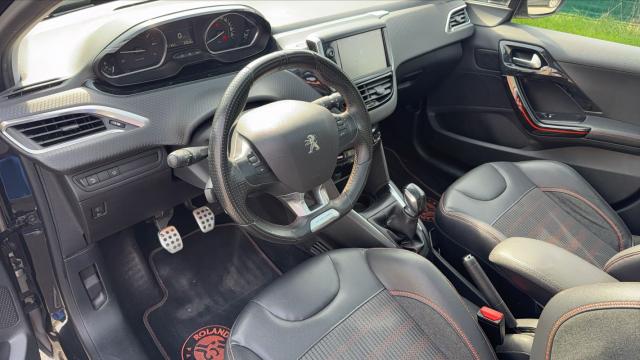 Peugeot 208 image 3