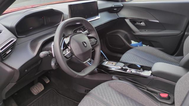 Peugeot 2008 image 4