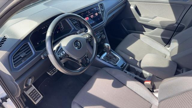 Volkswagen T-Roc image 9