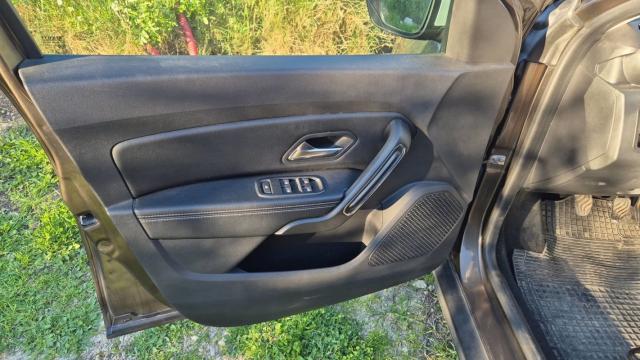 Dacia Duster image 9