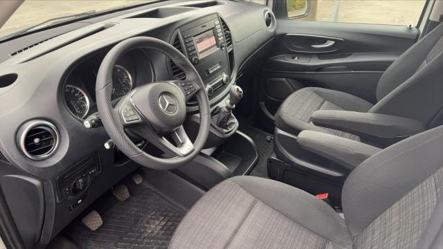 Mercedes Benz Vito Mixto image 1