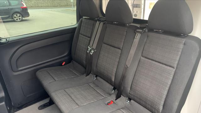 Mercedes Benz Vito Mixto image 9
