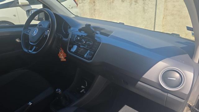 Volkswagen Up! image 5