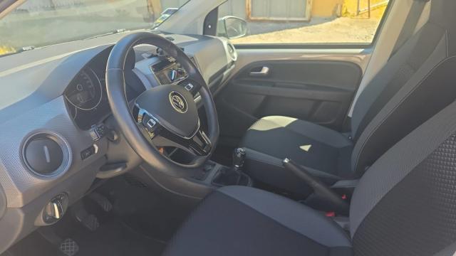Volkswagen Up! image 1
