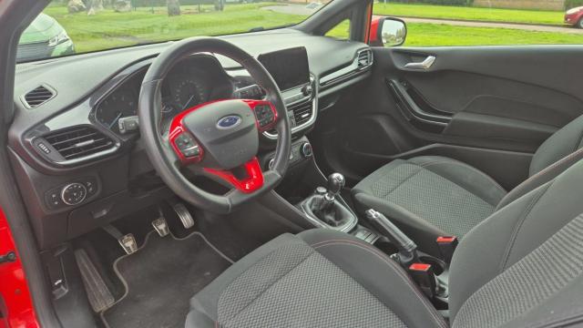 Ford Fiesta image 7