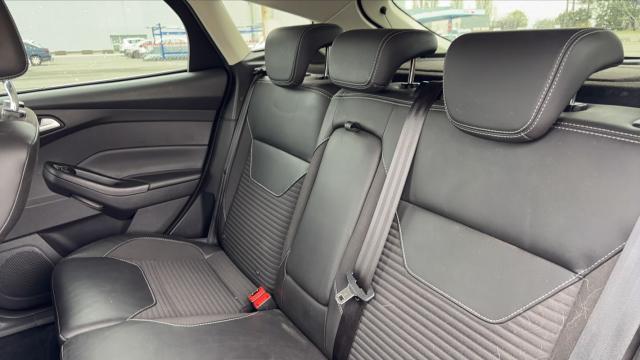Ford Focus image 9
