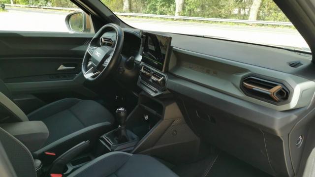 Dacia Duster image 8