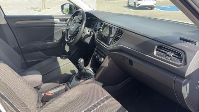 Volkswagen T-Roc image 8