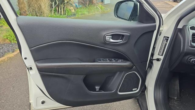 Jeep Compass image 1