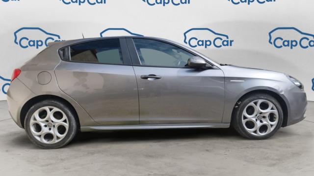 Alfa Romeo Giulietta image 9