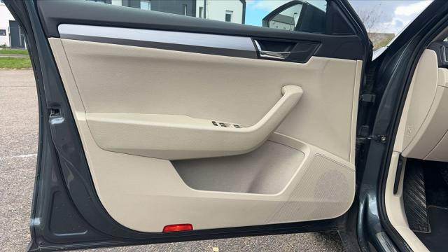 Skoda Superb image 4