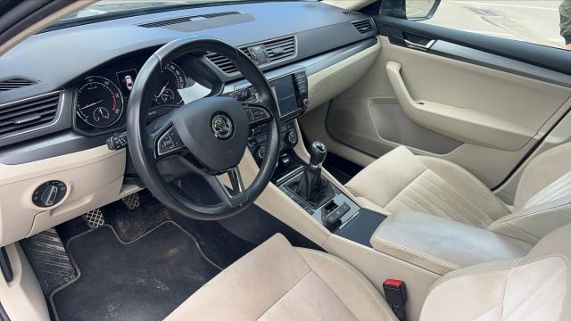 Skoda Superb image 5