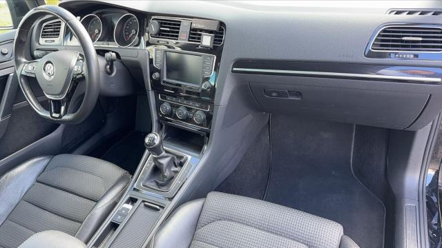 Volkswagen Golf image 7